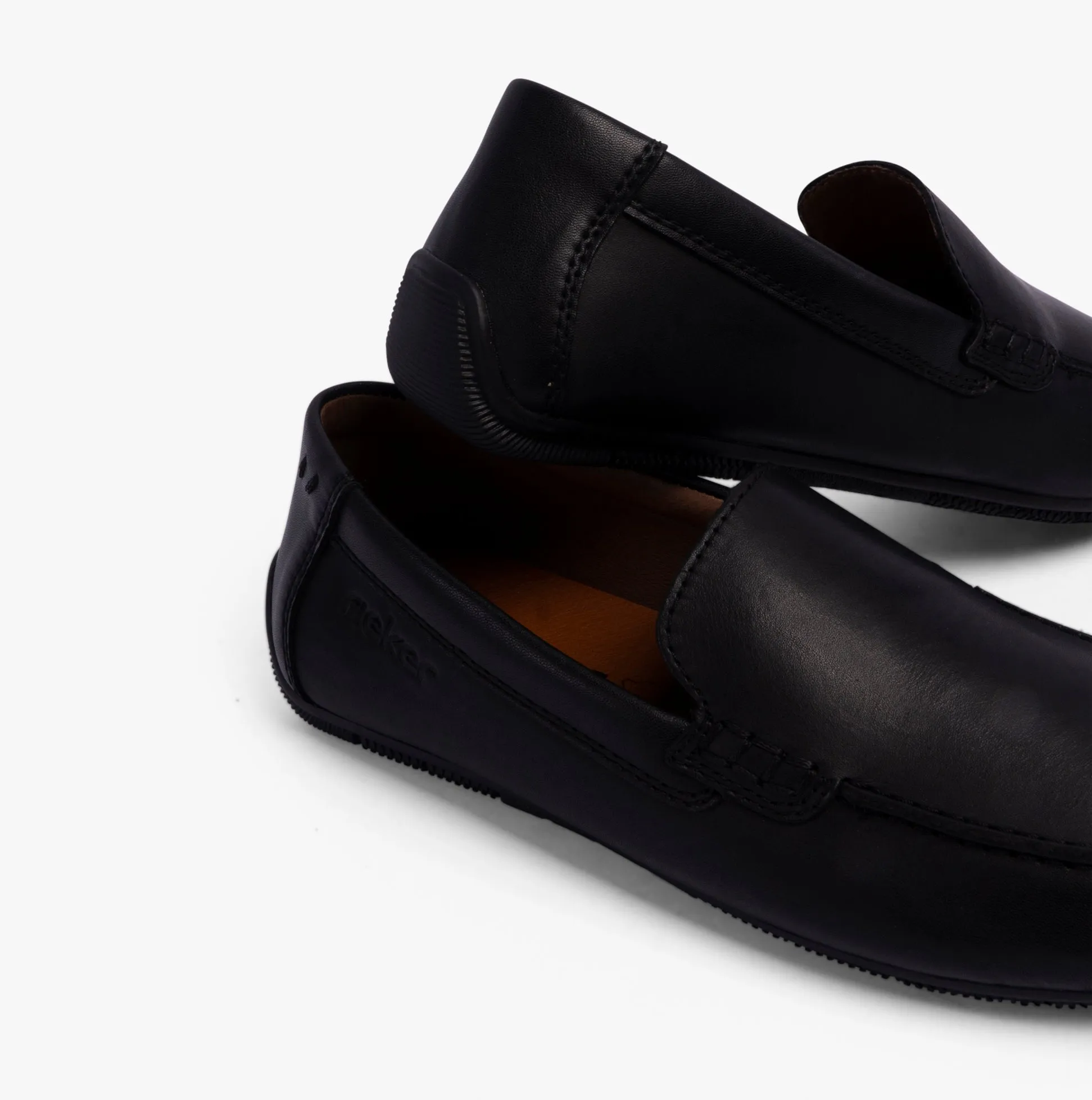 09557-00 Mens Loafers Black