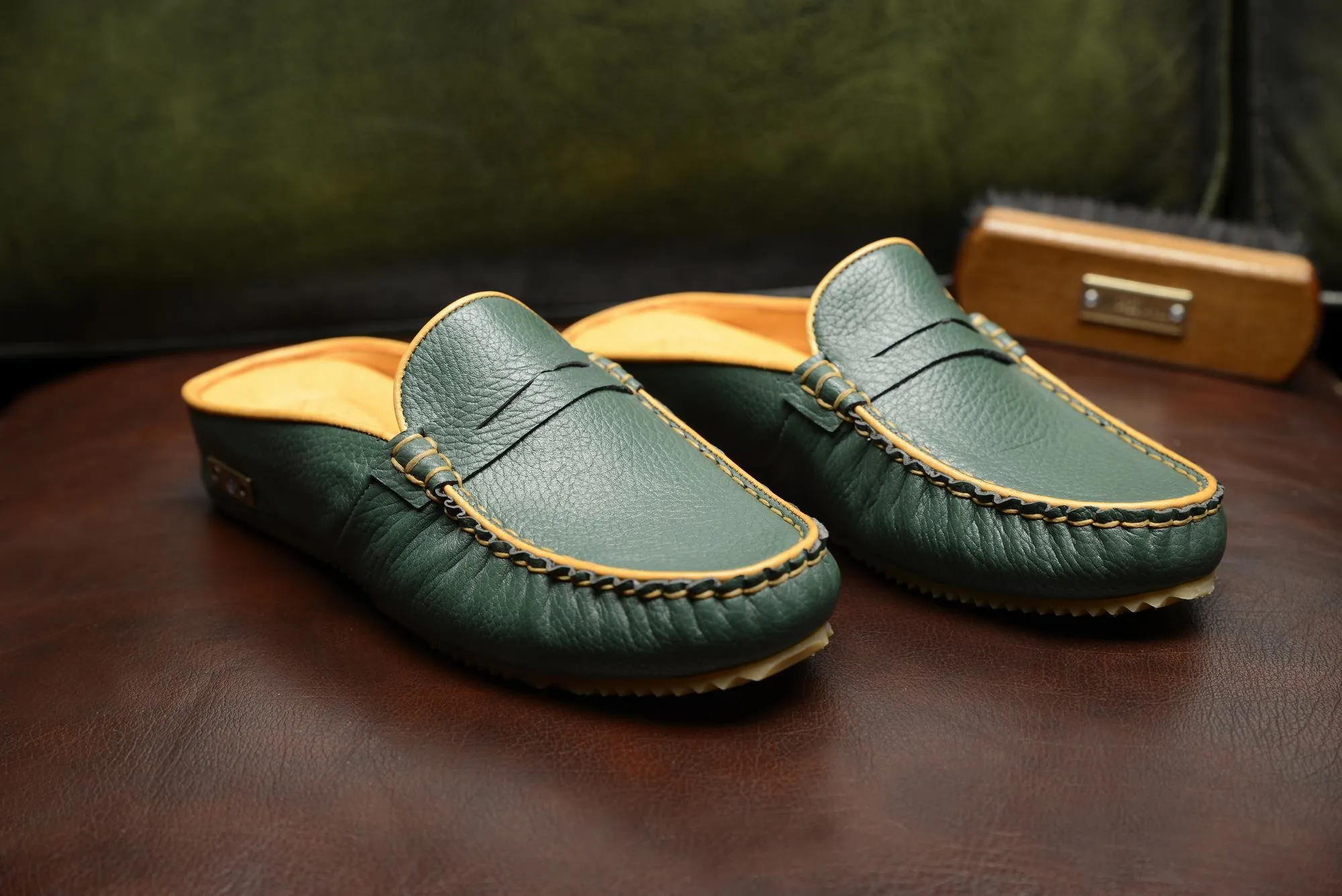 FOOT FEDERATION MOC-TOE MEN'S LEATHER SLIPPER GREEN