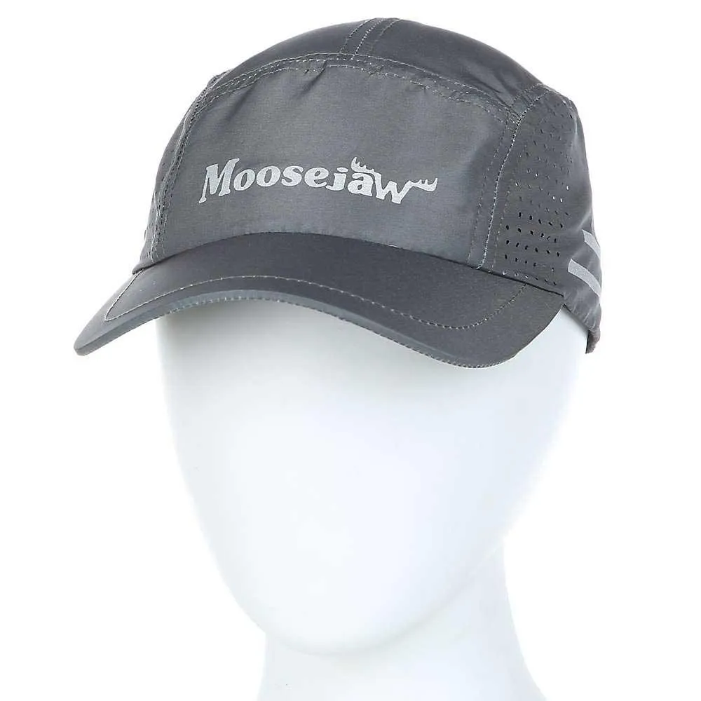 Moosejaw Unflavored Frozen Water Treat Active Hat
